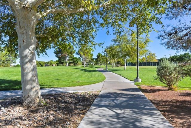 10401 Turning Leaf Avenue, Las Vegas, NV 89129