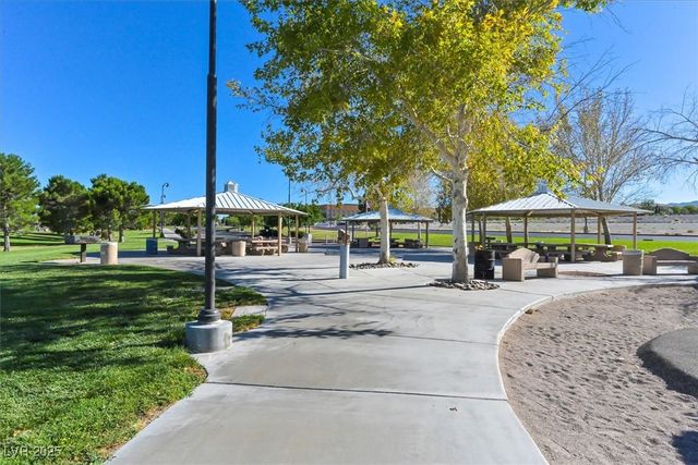 10401 Turning Leaf Avenue, Las Vegas, NV 89129