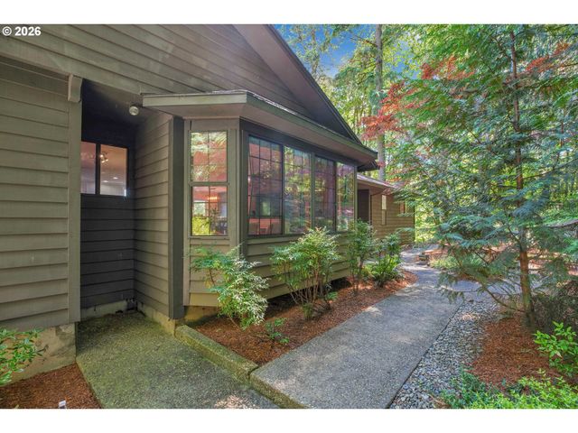 13290 Sw MENLOR Ln, Tigard, OR 97223