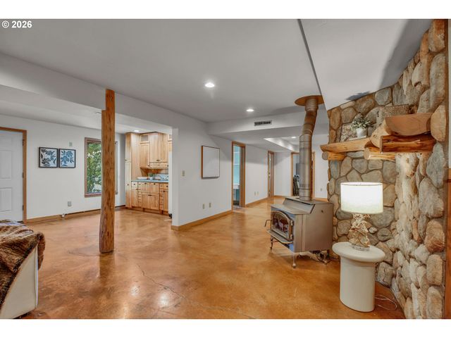 13290 Sw MENLOR Ln, Tigard, OR 97223