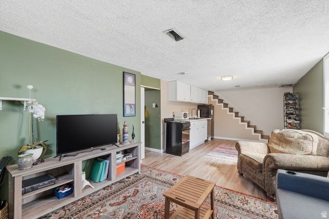 700 E 5900 S, Murray, UT 84107