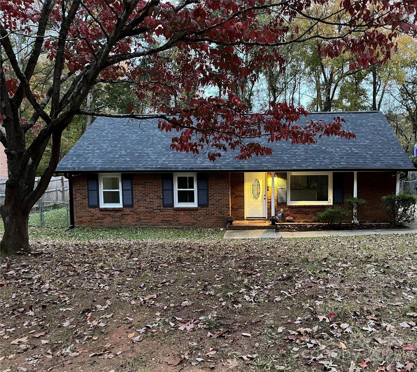 10517 Starwood Drive, Charlotte, NC 28215