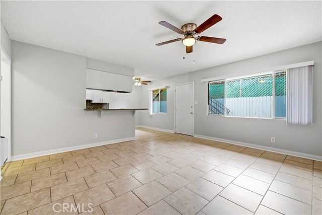 912 Gladys Ave., Long Beach, CA 90804