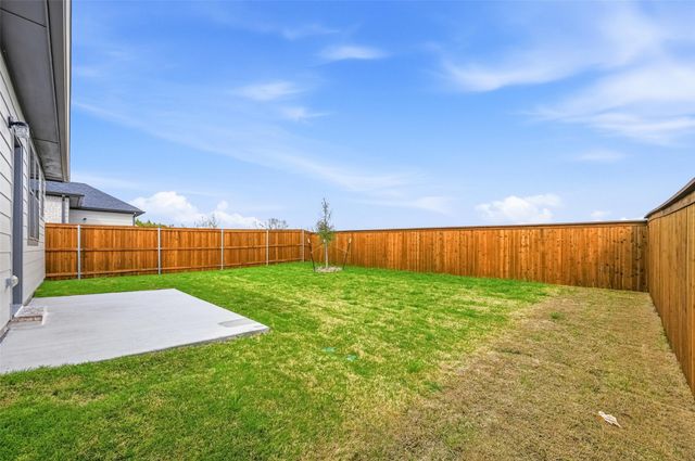 3905 Nasworthy Drive, Farmersville, TX 75442