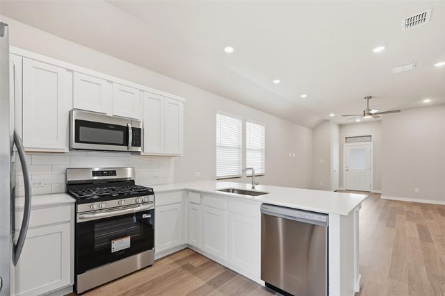 3905 Nasworthy Drive, Farmersville, TX 75442