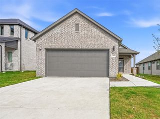 3905 Nasworthy Drive, Farmersville, TX 75442