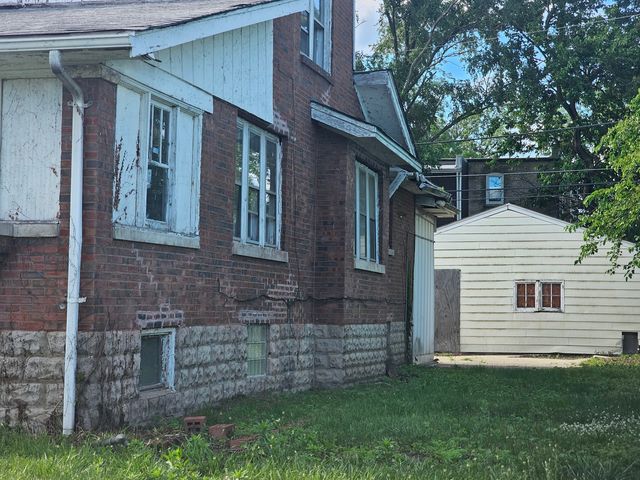 12 WEBB Street, Calumet City, IL 60409