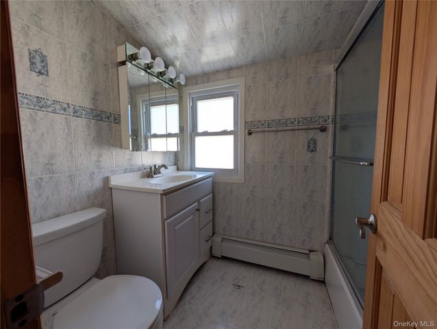 643 MIDVALE Avenue, East Meadow, NY 11554
