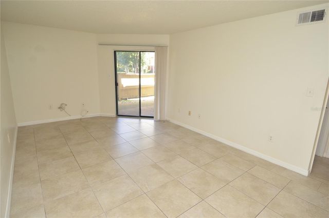 8629 FANCY FINCH DRIVE 101, Tampa, FL 33614