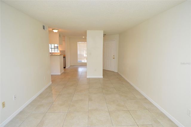 8629 FANCY FINCH DRIVE 101, Tampa, FL 33614