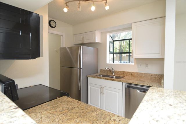 8629 FANCY FINCH DRIVE 101, Tampa, FL 33614