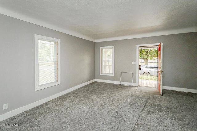 432 Arcadia Avenue, Toledo, OH 43610