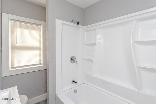 432 Arcadia Avenue, Toledo, OH 43610