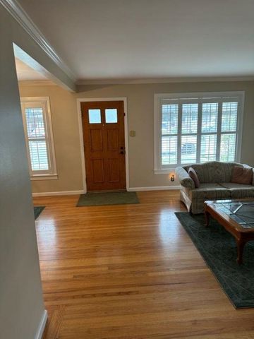 350 Altamont Dr, South San Francisco, CA 94080