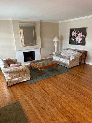 350 Altamont Dr, South San Francisco, CA 94080