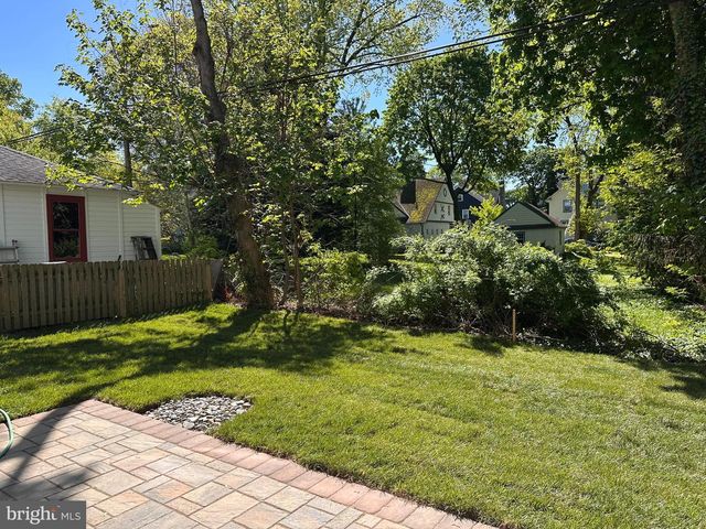111 ST PAULS RD, Ardmore, PA 19003