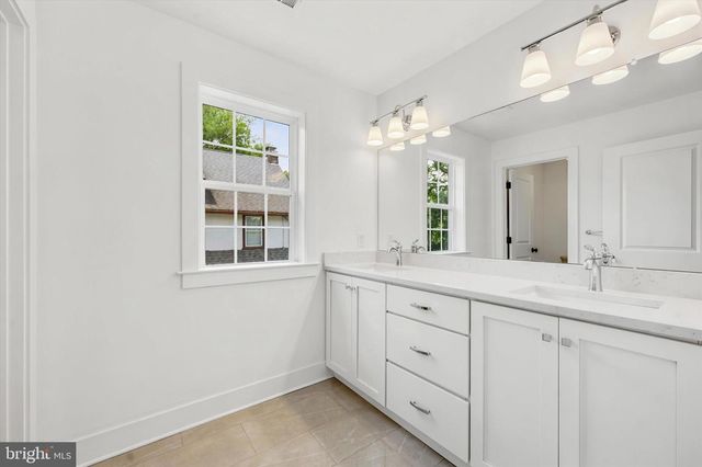 111 ST PAULS RD, Ardmore, PA 19003