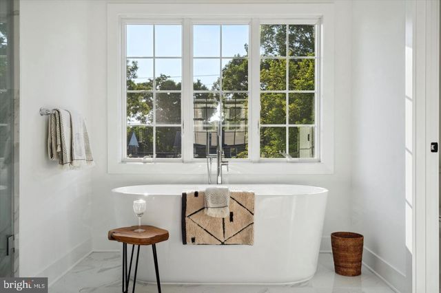 111 SAINT PAULS RD, Ardmore, PA 19003