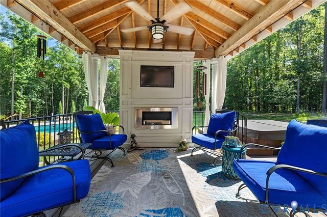 10836 Egret Ct, Chesterfield, VA 23838