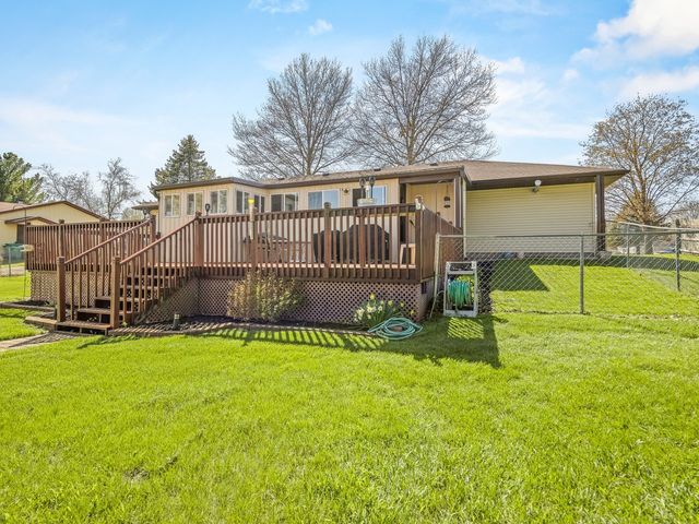 11785 Balsa Lane, Roscoe, IL 61073