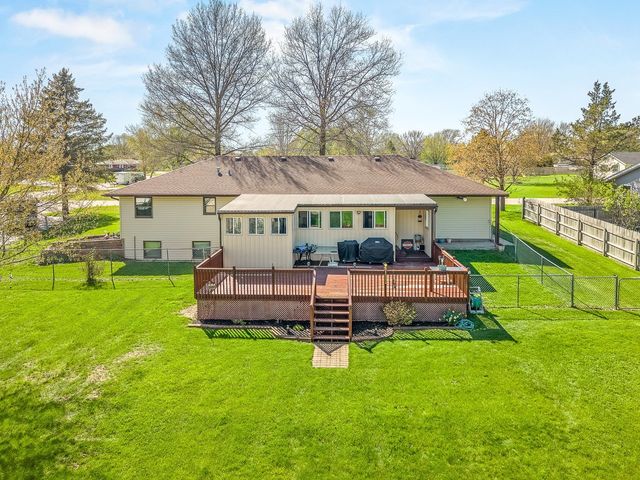 11785 Balsa Lane, Roscoe, IL 61073