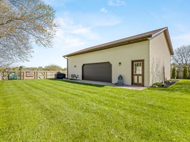 11785 Balsa Lane, Roscoe, IL 61073
