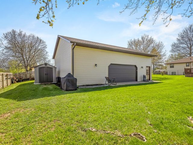 11785 Balsa Lane, Roscoe, IL 61073