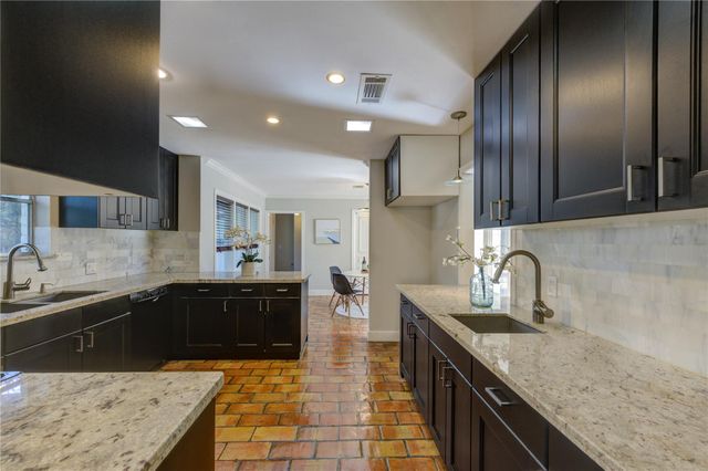 358 Tealwood Drive, Houston, TX 77024