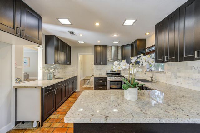 358 Tealwood Drive, Houston, TX 77024