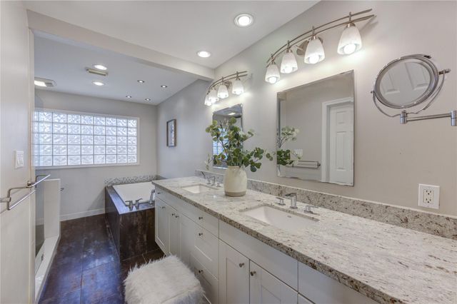 358 Tealwood Drive, Houston, TX 77024