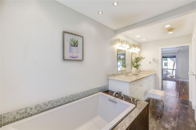 358 Tealwood Drive, Houston, TX 77024