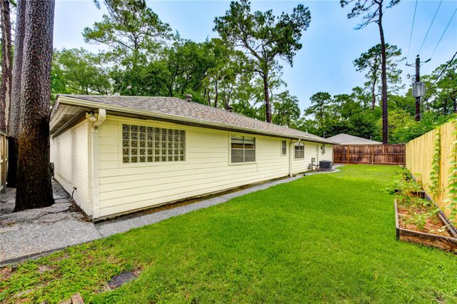 358 Tealwood Drive, Houston, TX 77024