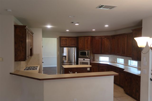 2915 Briona Wood LN, Cedar Park, TX 78613