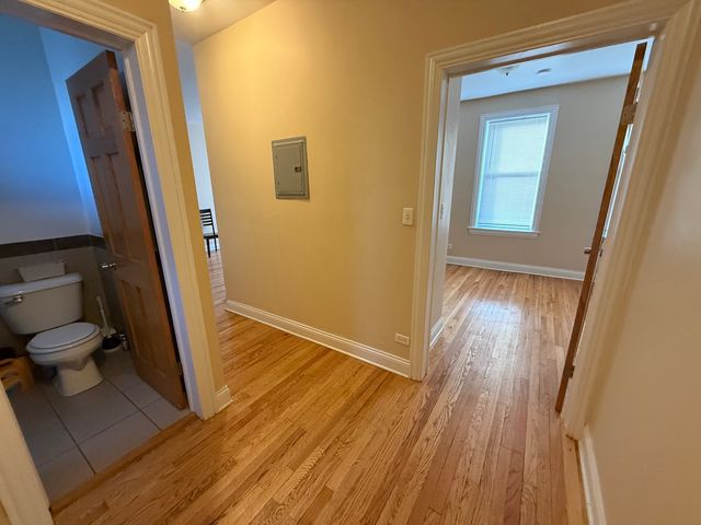 3205 N central Avenue 2, Chicago, IL 60641