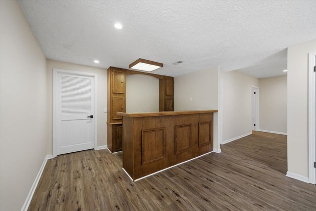 1215 Triple Crown Court, Bartlett, IL 60103