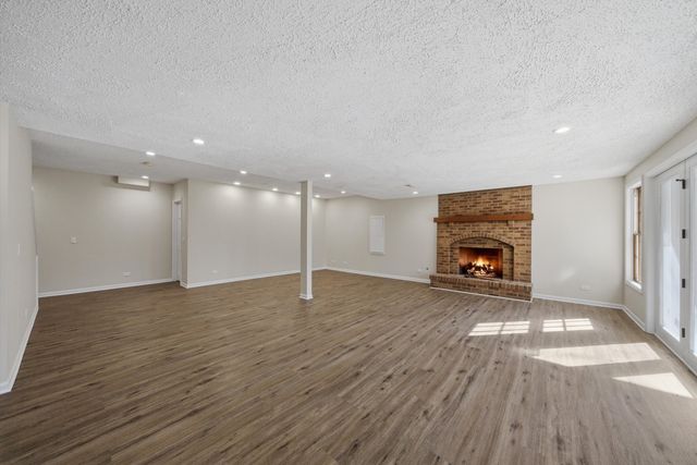 1215 Triple Crown Court, Bartlett, IL 60103