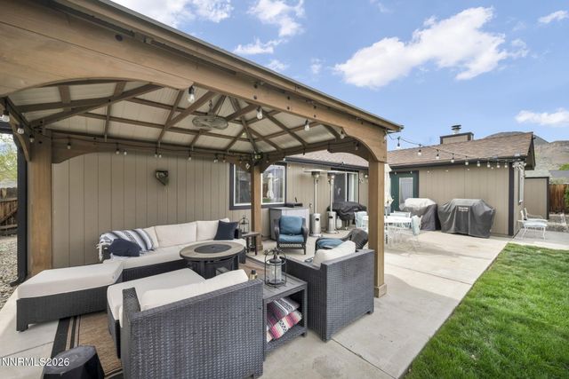 522 Sugarloaf Drive, Dayton, NV 89403