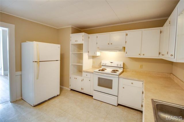 703 Harrison Street, Jerseyville, IL 62052