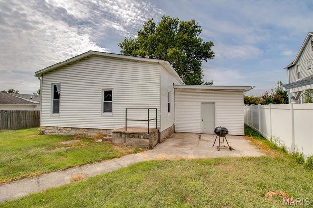 703 Harrison Street, Jerseyville, IL 62052