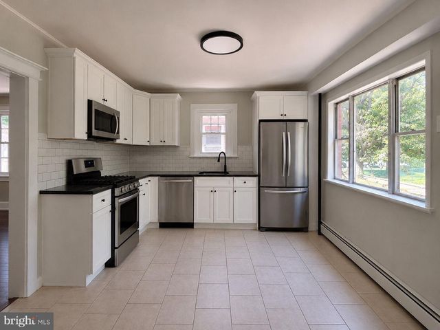270 S 27TH ST, Camden, NJ 08105