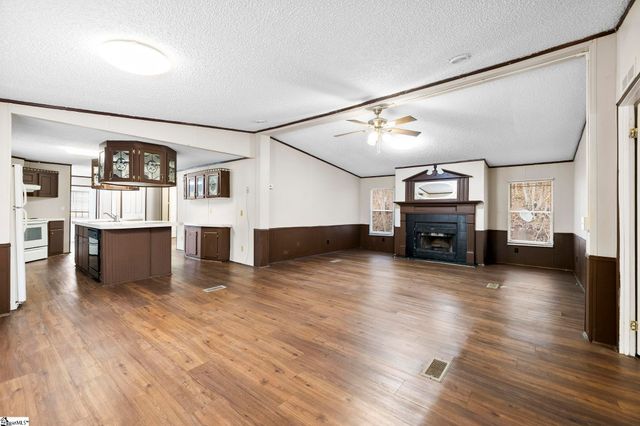 305 River Road, Marietta, SC 29661