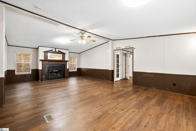 305 River Road, Marietta, SC 29661