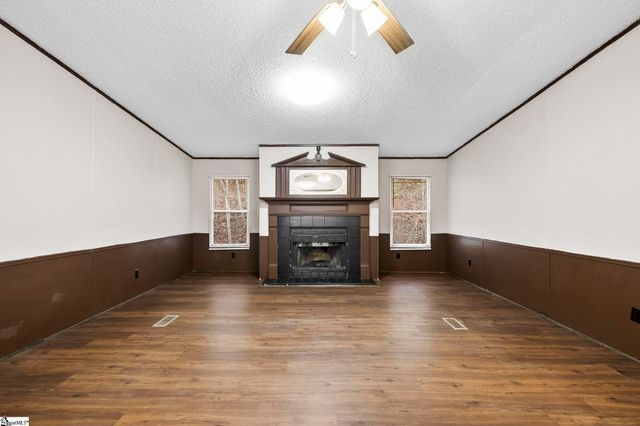 305 River Road, Marietta, SC 29661