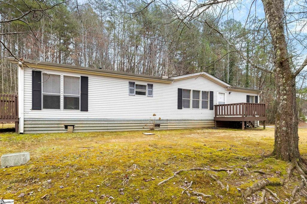 305 River Road, Marietta, SC 29661