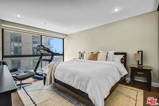 10790 Wilshire Boulevard 404, Los Angeles, CA 90024