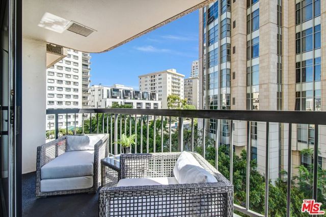 10790 Wilshire Boulevard 404, Los Angeles, CA 90024