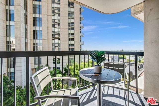 10790 Wilshire Boulevard 404, Los Angeles, CA 90024