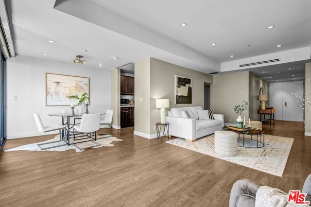 10790 Wilshire Boulevard 404, Los Angeles, CA 90024