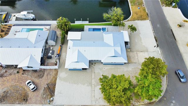 10304 KINGFISHER ROAD W, Bradenton, FL 34209
