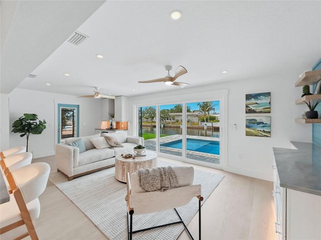 10304 KINGFISHER ROAD W, Bradenton, FL 34209